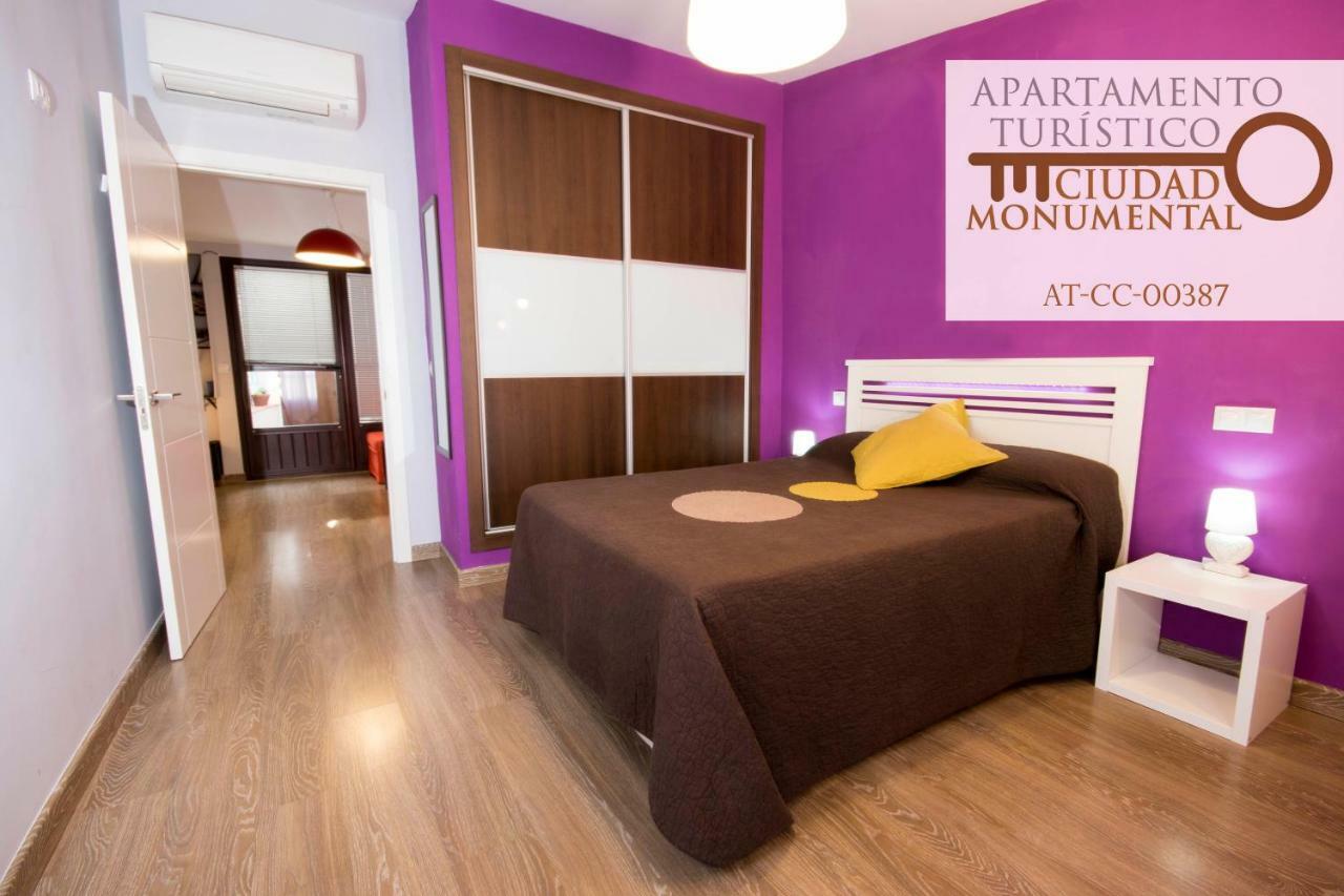 Apartamento Ciudad Monumental Caces 外观 照片